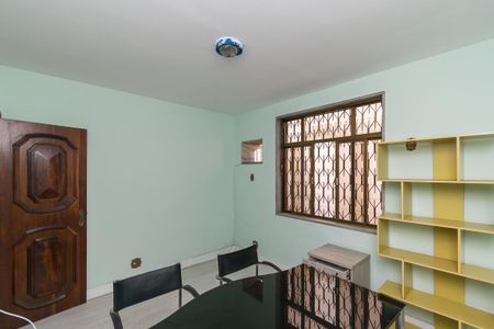Casa à venda com 500m², 4 quartos e 3 vagas Casa à venda com 500m², 4 quartos e 3 vagasQuarto 2