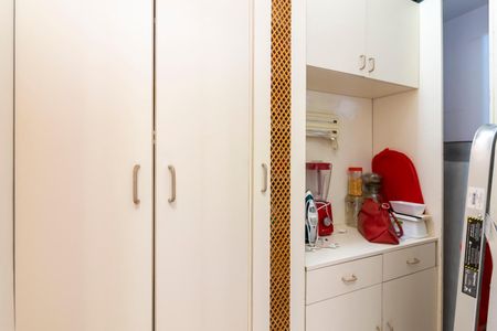 Apartamento à venda com 93m², 3 quartos e 2 vagas Apartamento à venda com 93m², 3 quartos e 2 vagasBanheiro de Serviço