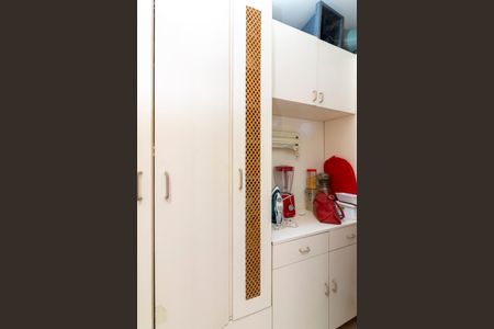 Apartamento à venda com 93m², 3 quartos e 2 vagas Apartamento à venda com 93m², 3 quartos e 2 vagasBanheiro de Serviço