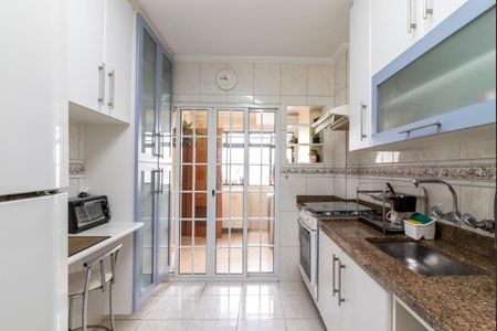 Apartamento à venda com 93m², 3 quartos e 2 vagas Apartamento à venda com 93m², 3 quartos e 2 vagasCozinha