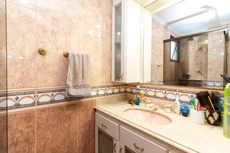 Apartamento à venda com 93m², 3 quartos e 2 vagas Apartamento à venda com 93m², 3 quartos e 2 vagasBanheiro da Suíte