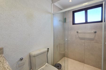 Apartamento à venda com 64m², 2 quartos e 1 vaga Apartamento à venda com 64m², 2 quartos e 1 vagaBanheiro