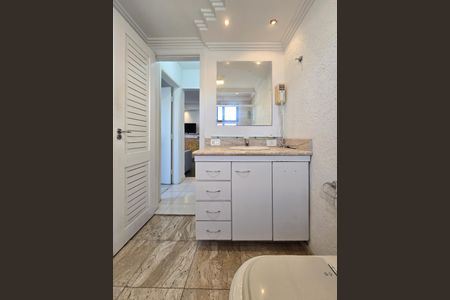 Apartamento à venda com 64m², 2 quartos e 1 vaga Apartamento à venda com 64m², 2 quartos e 1 vagaBanheiro