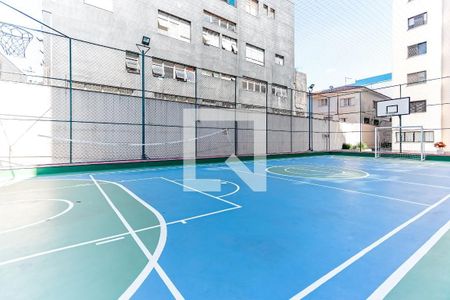 Apartamento à venda com 82m², 3 quartos e 2 vagas Apartamento à venda com 82m², 3 quartos e 2 vagasÁrea comum - Quadra Esportiva