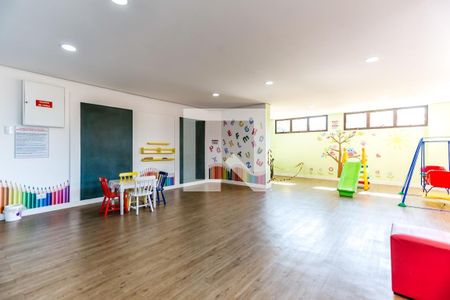 Apartamento à venda com 82m², 3 quartos e 2 vagas Apartamento à venda com 82m², 3 quartos e 2 vagasÁrea comum - Brinquedoteca
