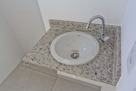 Apartamento à venda com 42m², 2 quartos e sem vagaBanheiro