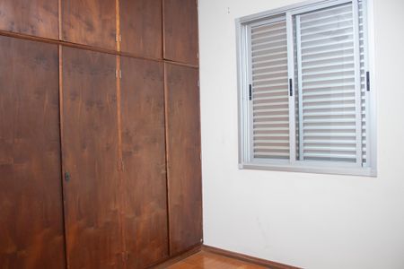 Casa à venda com 273m², 6 quartos e 2 vagasQuarto 3