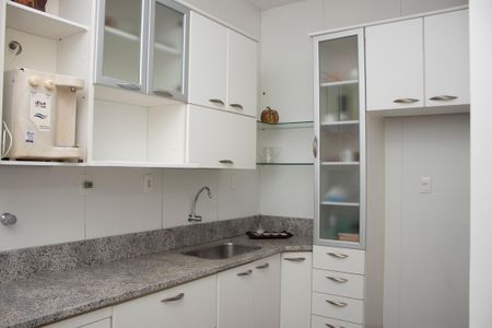 Casa à venda com 273m², 6 quartos e 2 vagasCozinha