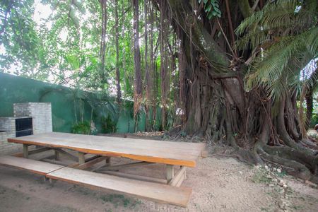 Casa à venda com 896m², 4 quartos e 6 vagas Casa à venda com 896m², 4 quartos e 6 vagasEspaço Gourmet