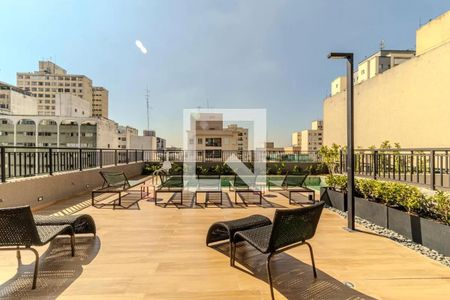 Apartamento à venda com 24m², 1 quarto e sem vagaPiscina