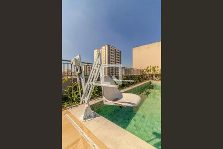 Apartamento à venda com 24m², 1 quarto e sem vagaPiscina