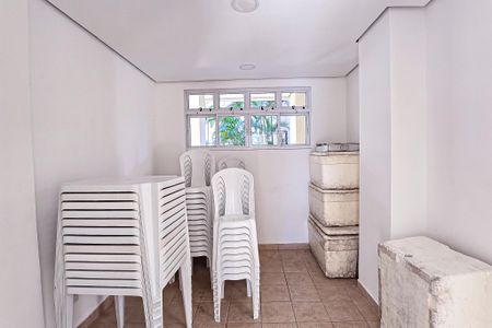 Apartamento à venda com 72m², 3 quartos e 1 vagaÁrea comum - Salão de festas