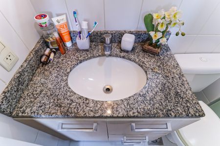 Apartamento à venda com 72m², 3 quartos e 1 vagaBanheiro da Suíte