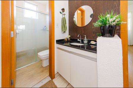 Apartamento à venda com 156m², 3 quartos e 4 vagas Apartamento à venda com 156m², 3 quartos e 4 vagasBanheiro