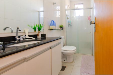 Apartamento à venda com 156m², 3 quartos e 4 vagas Apartamento à venda com 156m², 3 quartos e 4 vagasBanheiro da Suíte