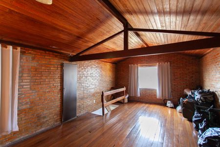 Casa à venda com 280m², 3 quartos e 4 vagas Casa à venda com 280m², 3 quartos e 4 vagasSala 2