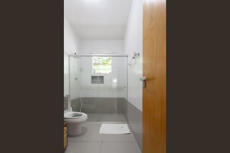 Casa à venda com 280m², 3 quartos e 4 vagas Casa à venda com 280m², 3 quartos e 4 vagasBanheiro Social 1