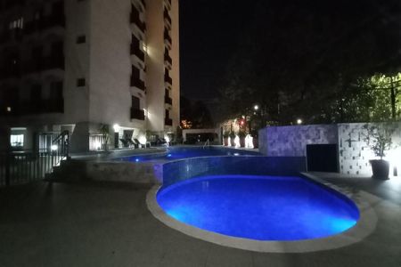 Apartamento à venda com 116m², 3 quartos e 2 vagas Apartamento à venda com 116m², 3 quartos e 2 vagasÁrea comum - Piscina