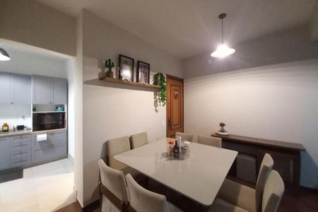 Apartamento à venda com 116m², 3 quartos e 2 vagas Apartamento à venda com 116m², 3 quartos e 2 vagasSala de Jantar