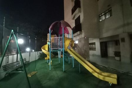 Apartamento à venda com 116m², 3 quartos e 2 vagas Apartamento à venda com 116m², 3 quartos e 2 vagasÁrea comum - Playground