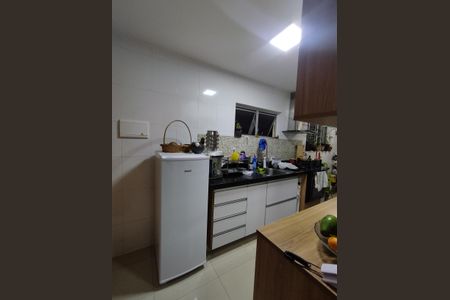 Apartamento à venda com 67m², 2 quartos e 1 vagaCozinha - Armários