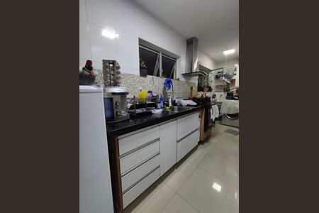 Apartamento à venda com 67m², 2 quartos e 1 vagaCozinha - Armários