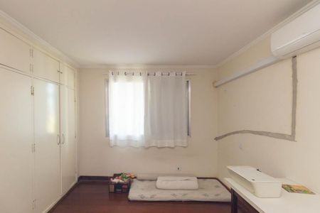 Apartamento para alugar com 492m², 4 quartos e 2 vagas Apartamento para alugar com 492m², 4 quartos e 2 vagasQuarto 4