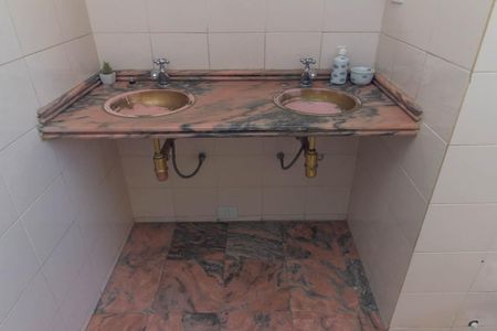 Apartamento para alugar com 492m², 4 quartos e 2 vagas Apartamento para alugar com 492m², 4 quartos e 2 vagasBanheiro Social