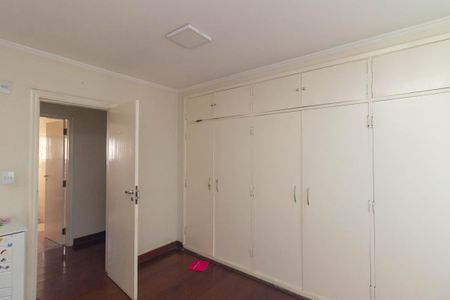 Apartamento para alugar com 492m², 4 quartos e 2 vagas Apartamento para alugar com 492m², 4 quartos e 2 vagasQuarto 4