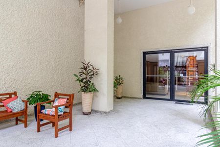 Apartamento para alugar com 492m², 4 quartos e 2 vagas Apartamento para alugar com 492m², 4 quartos e 2 vagasFachada