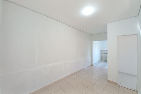 Casa à venda com 180m², 3 quartos e 2 vagas Casa à venda com 180m², 3 quartos e 2 vagasCasa 2 - Sala