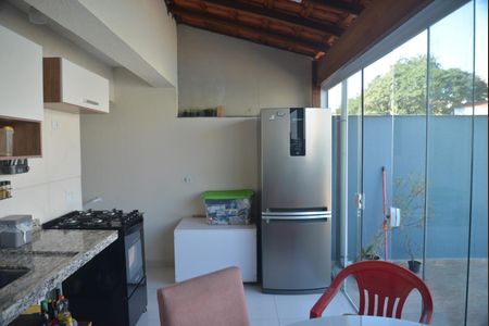 Apartamento à venda com 92m², 2 quartos e 1 vagaCozinha