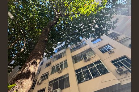Apartamento à venda com 90m², 3 quartos e 1 vaga Apartamento à venda com 90m², 3 quartos e 1 vagaFachada