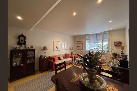 Apartamento à venda com 90m², 3 quartos e 1 vaga Apartamento à venda com 90m², 3 quartos e 1 vagaSala
