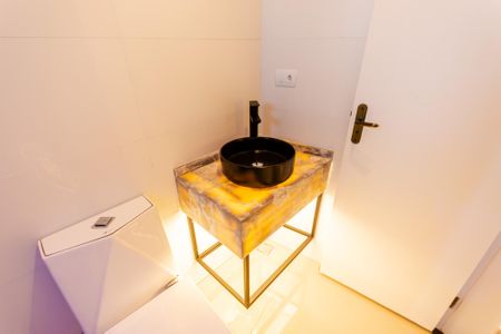 Casa à venda com 150m², 2 quartos e 4 vagasBanheiro da Suíte 2