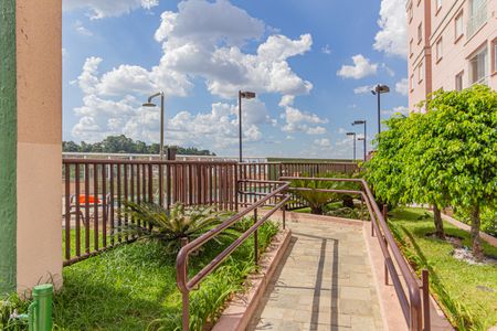 Apartamento para alugar com 48m², 2 quartos e 1 vaga Apartamento para alugar com 48m², 2 quartos e 1 vagaÁrea comum - Piscina