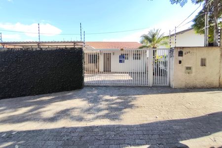 Casa à venda com 400m², 5 quartos e 4 vagasPlaca