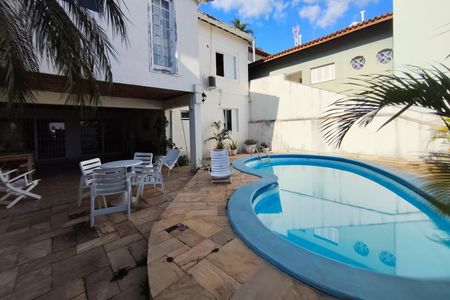 Casa à venda com 400m², 5 quartos e 4 vagasÁrea comum - Piscina