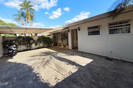 Casa à venda com 400m², 5 quartos e 4 vagasGaragem