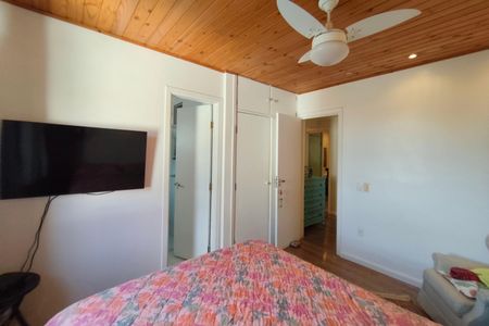 Casa à venda com 400m², 5 quartos e 4 vagasQuarto Suíte