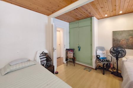 Casa à venda com 400m², 5 quartos e 4 vagasQuarto 2