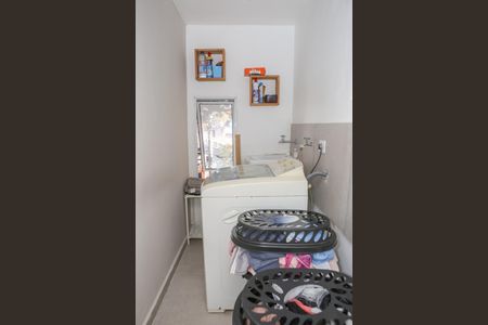 Casa à venda com 200m², 4 quartos e 1 vaga Casa à venda com 200m², 4 quartos e 1 vagaÁrea de Serviço