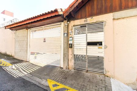 Apartamento para alugar com 64m², 3 quartos e 1 vaga Apartamento para alugar com 64m², 3 quartos e 1 vagaFachada