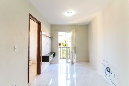 Apartamento para alugar com 64m², 3 quartos e 1 vaga Apartamento para alugar com 64m², 3 quartos e 1 vagaSala