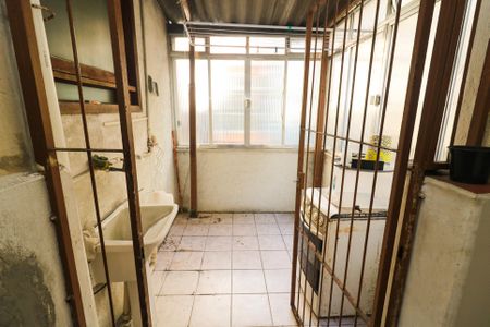 Apartamento à venda com 49m², 2 quartos e sem vaga Apartamento à venda com 49m², 2 quartos e sem vagaÁrea de Serviço