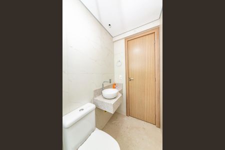 Apartamento à venda com 50m², 2 quartos e 2 vagas Apartamento à venda com 50m², 2 quartos e 2 vagasBanheiro da Suíte