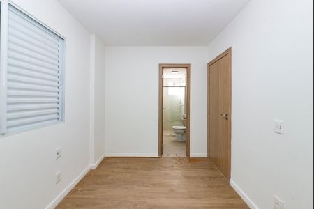 Apartamento à venda com 50m², 2 quartos e 2 vagas Apartamento à venda com 50m², 2 quartos e 2 vagasSuíte