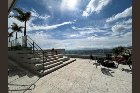 Apartamento à venda com 66m², 2 quartos e sem vaga