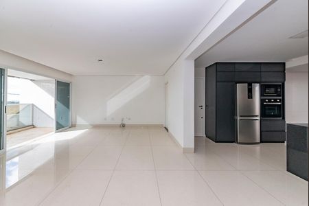 Apartamento à venda com 325m², 3 quartos e 4 vagas Apartamento à venda com 325m², 3 quartos e 4 vagasSala
