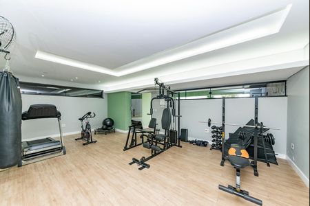 Apartamento à venda com 325m², 3 quartos e 4 vagas Apartamento à venda com 325m², 3 quartos e 4 vagasÁrea comum